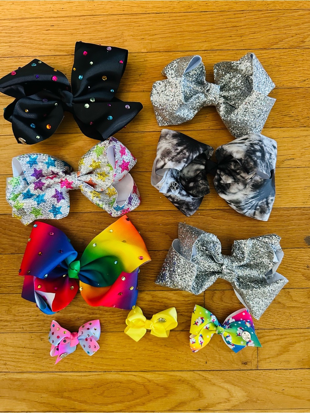 JoJo Siwa Colorful Assorted Hair Bow Set - Rainbow, Black, Silver, Yellow, Pink